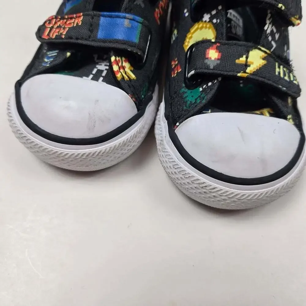 Converse Kids Easy-On Gamer 8 Bit Video Game Low Top Shoes Size 4C